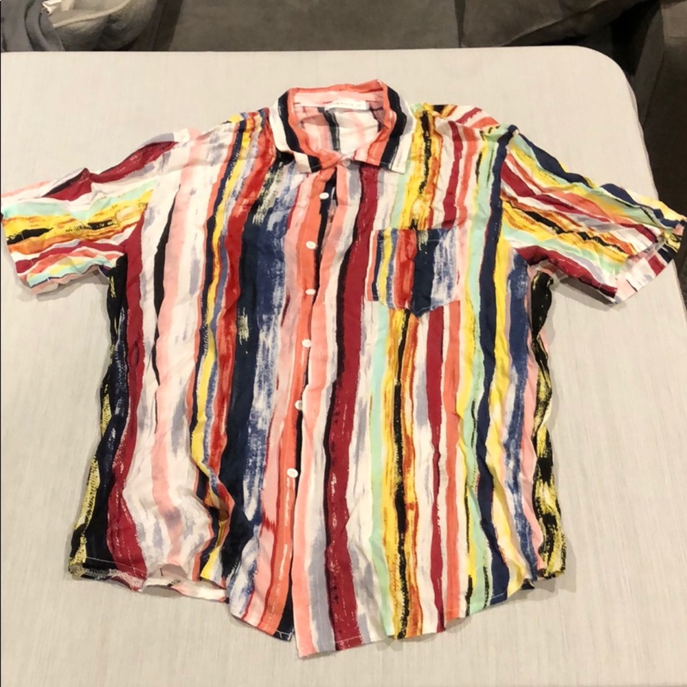 Men’s Short Sleeve Button-Up